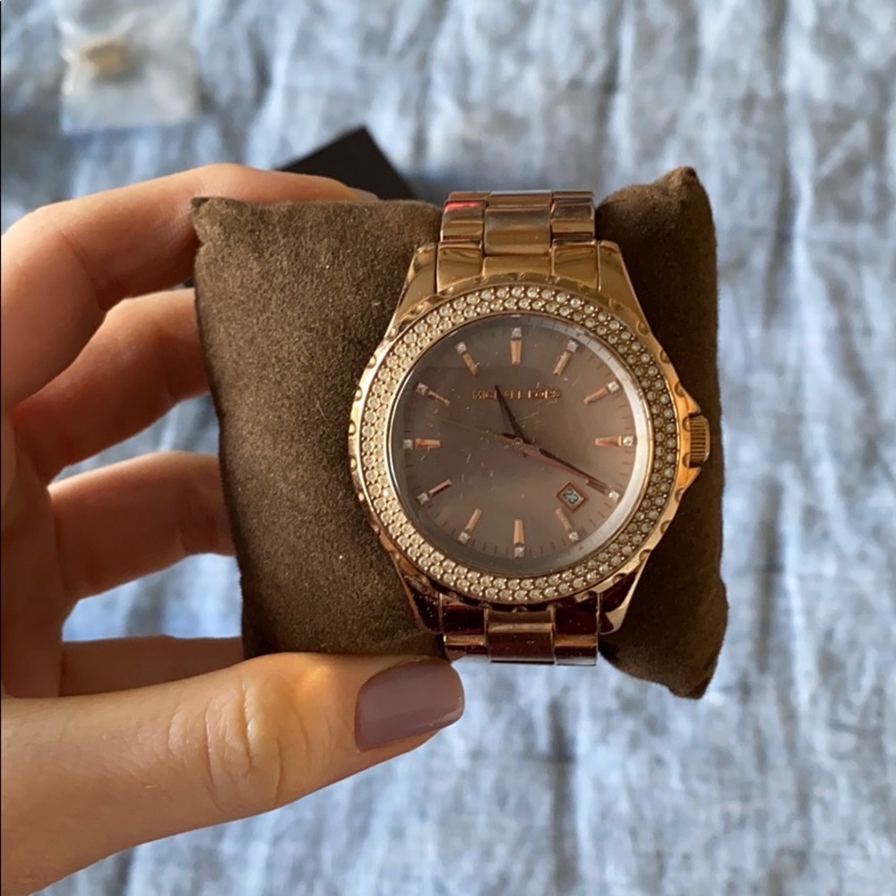 Michael kors rose gold watch